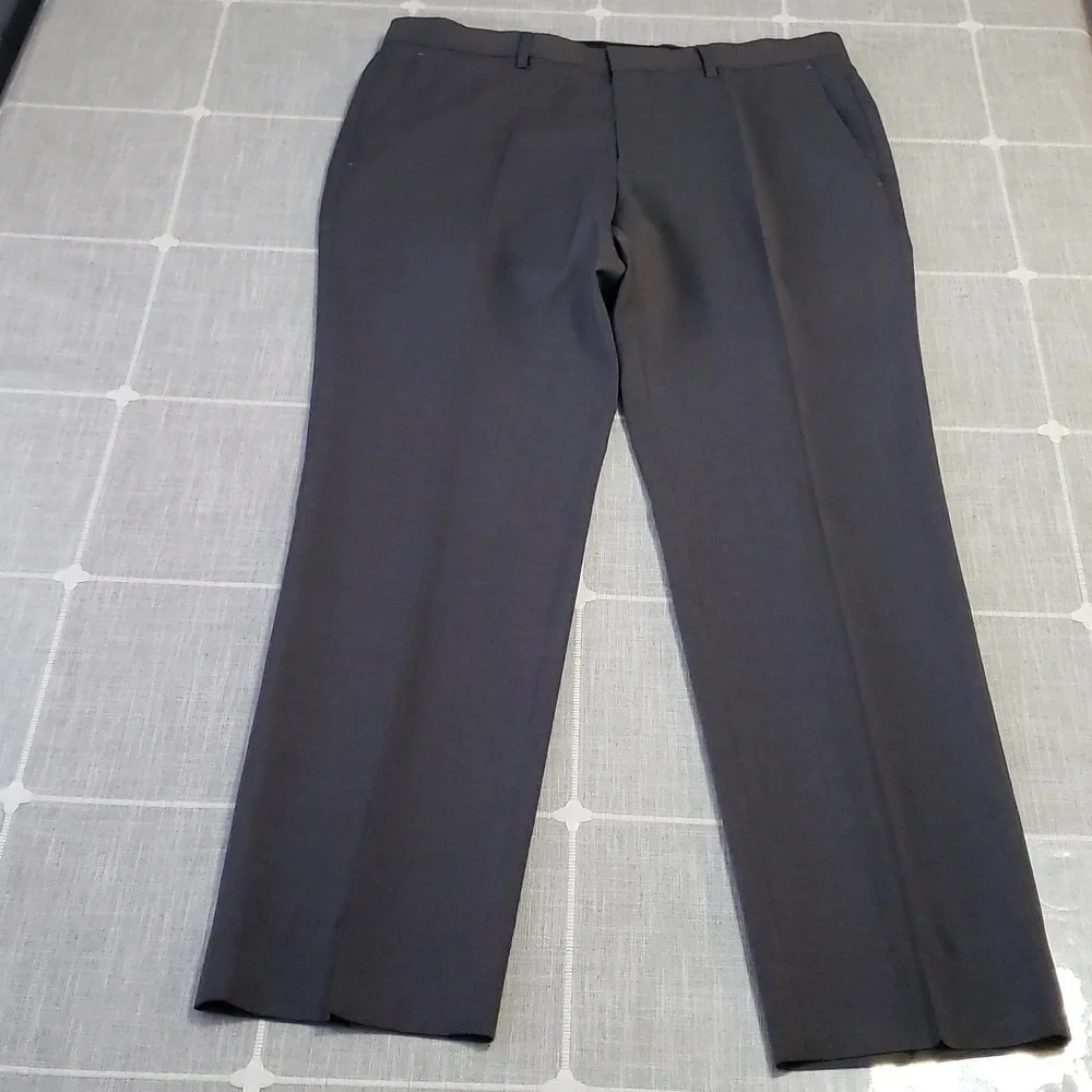 HUGO Boss Dieselstrasse 12 gray wool lined flat front Pants, Size 34R